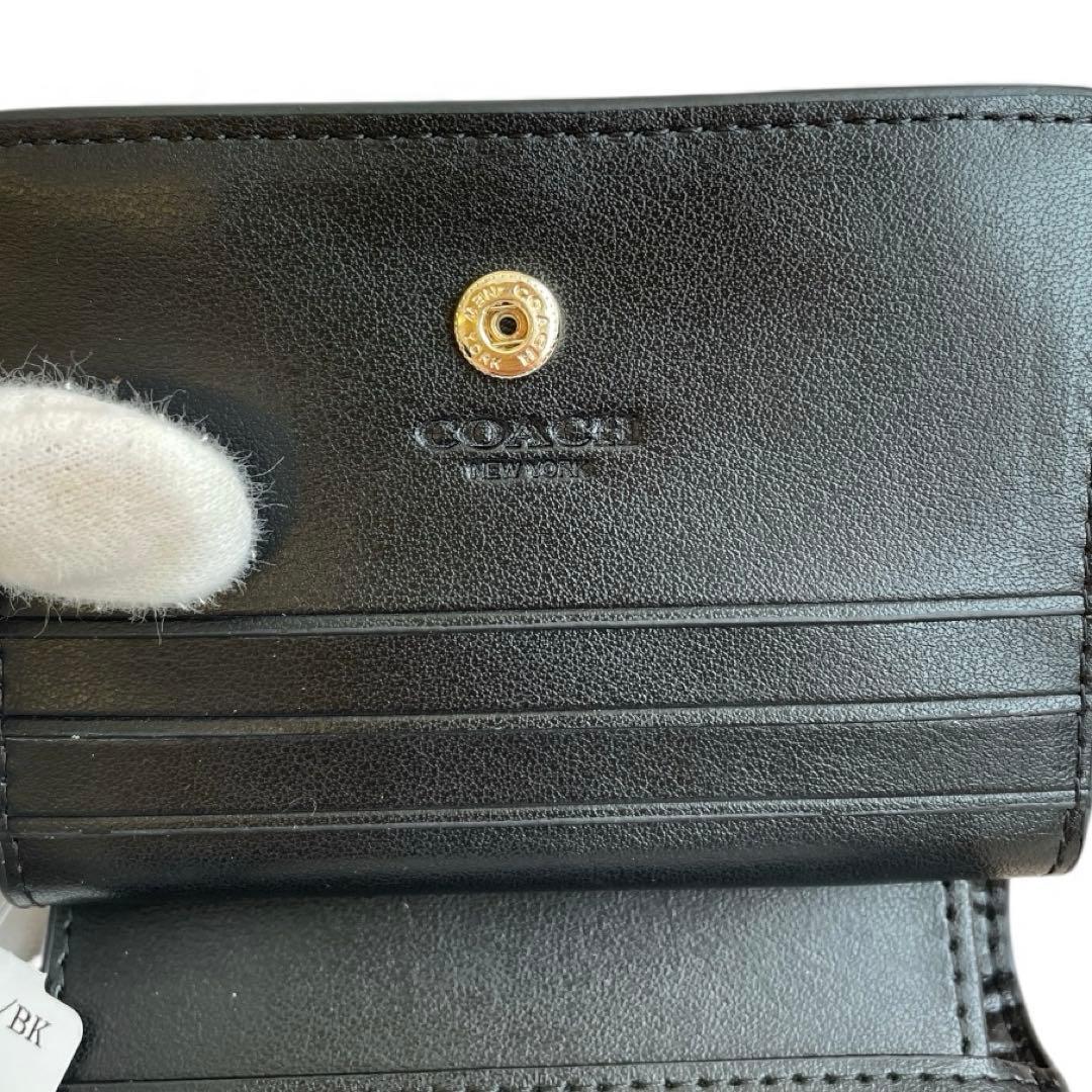【新品・箱/袋/タグ付】COACH 折り財布　ブラック　二つ折り財布　レザー