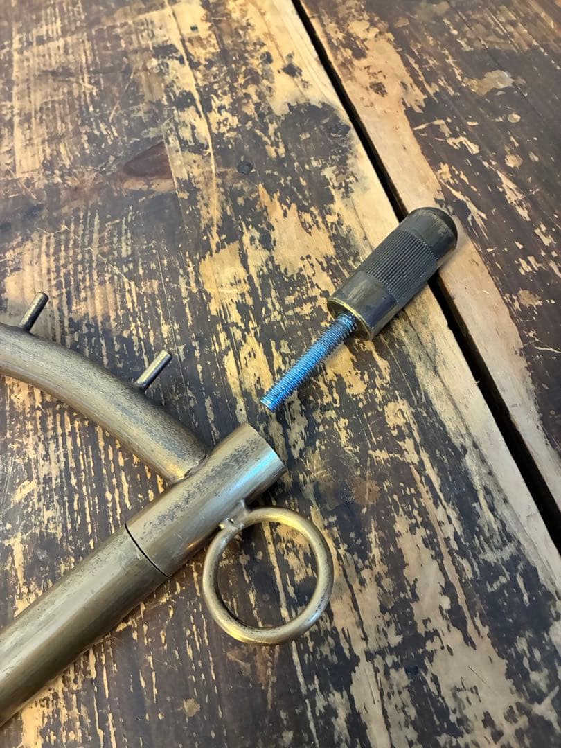 インダストリアル　コートハンガーラック　スタンド　什器　ビンテージ　ゴールド