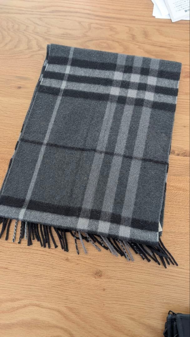 BURBERRY グレー チェック柄 マフラー