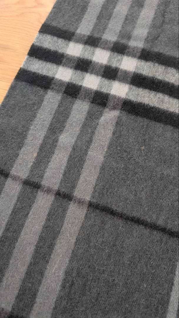 BURBERRY グレー チェック柄 マフラー