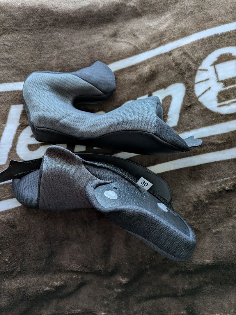 美品OGK Kabuto KAMUI3 別スモークシールド、チークパッド付