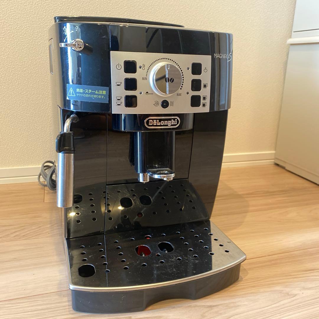 デロンギ マグニフィカS ECAM22112B