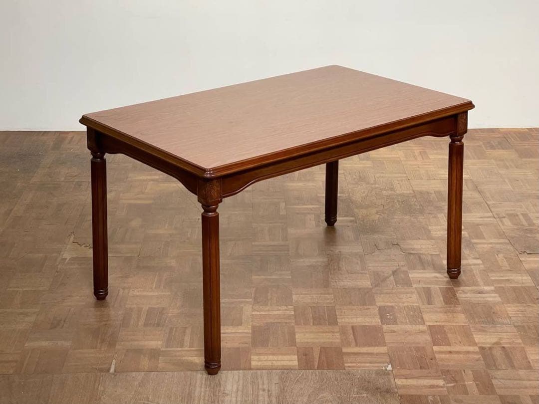 【IZULANDIA】ダイニングテーブル