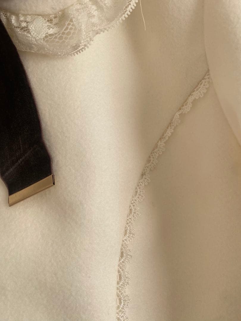 アクシーズファム ローズリボン付フリルコート Lサイズ