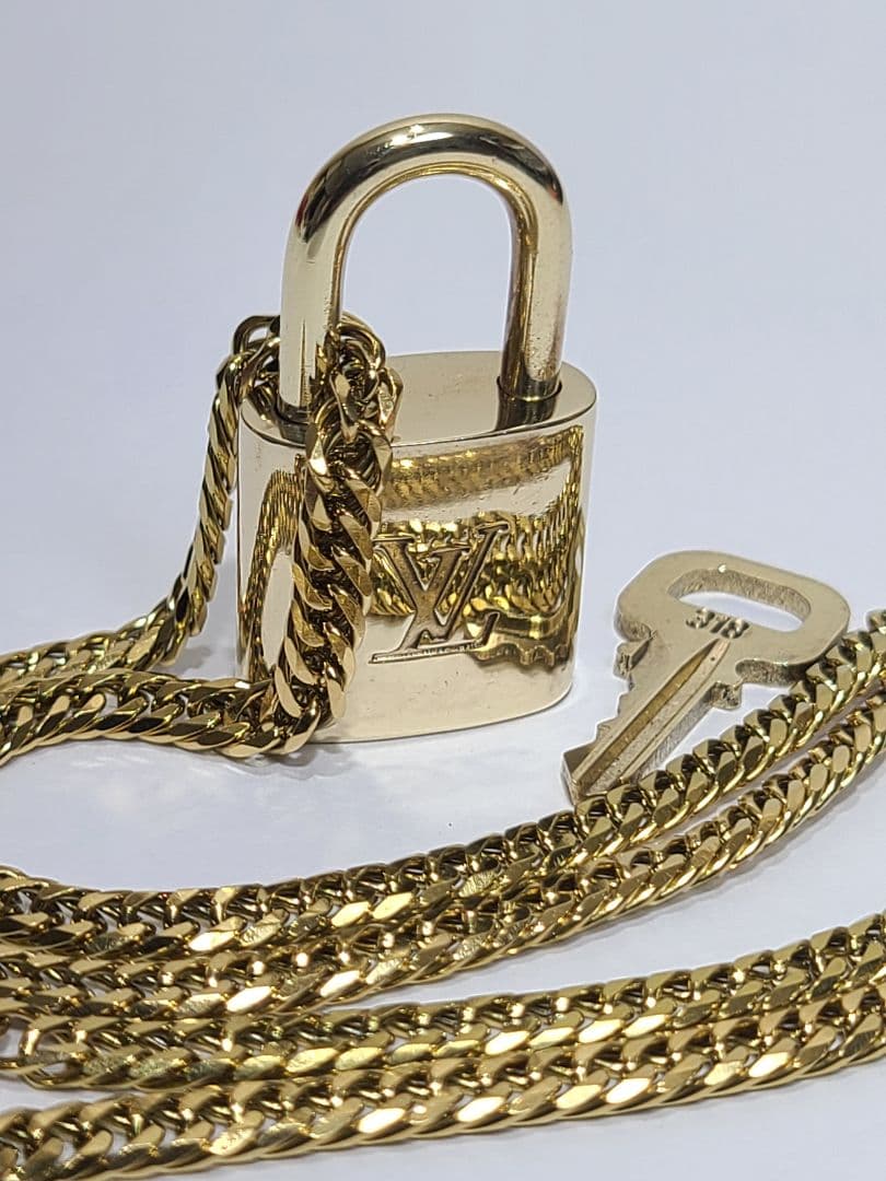 み*の様 正規品　LOUISVUITTON　パドロック　カデナ＆キー