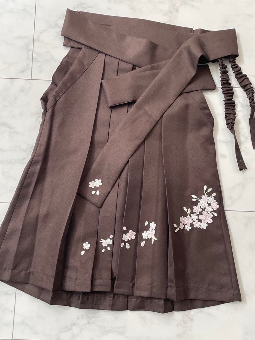 キャサリンコテージ⭐️髪飾り、ブーツ、肌襦袢付き！いにしえ華車赤×濃茶袴 110