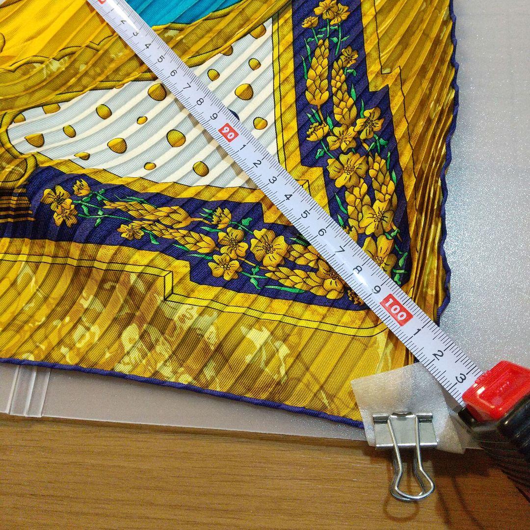 エルメス プリーツスカーフ〈箱なし〉