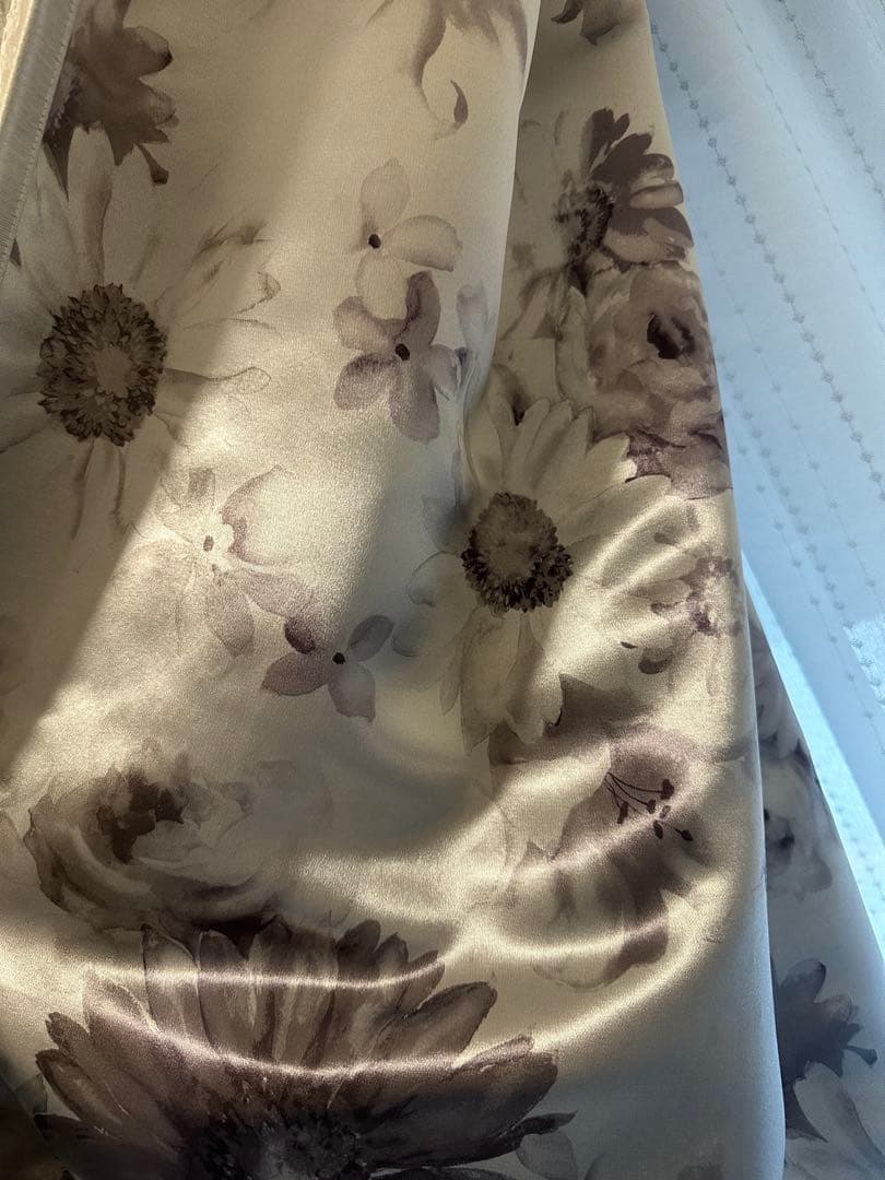 フランフラン2枚 遮光ダブル　レースカーテン 花柄 グレー