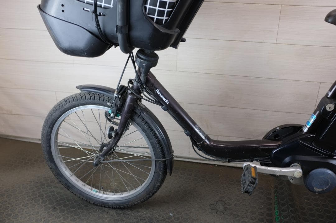 パナソニック ギュット　　20インチ　3段　16.0Ah（4点灯）充電器無し