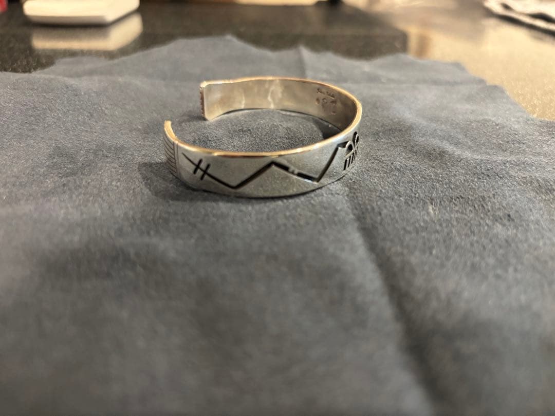 ホピ族　ジェイソンタカラ　マンインザメイズ バングル　14k
