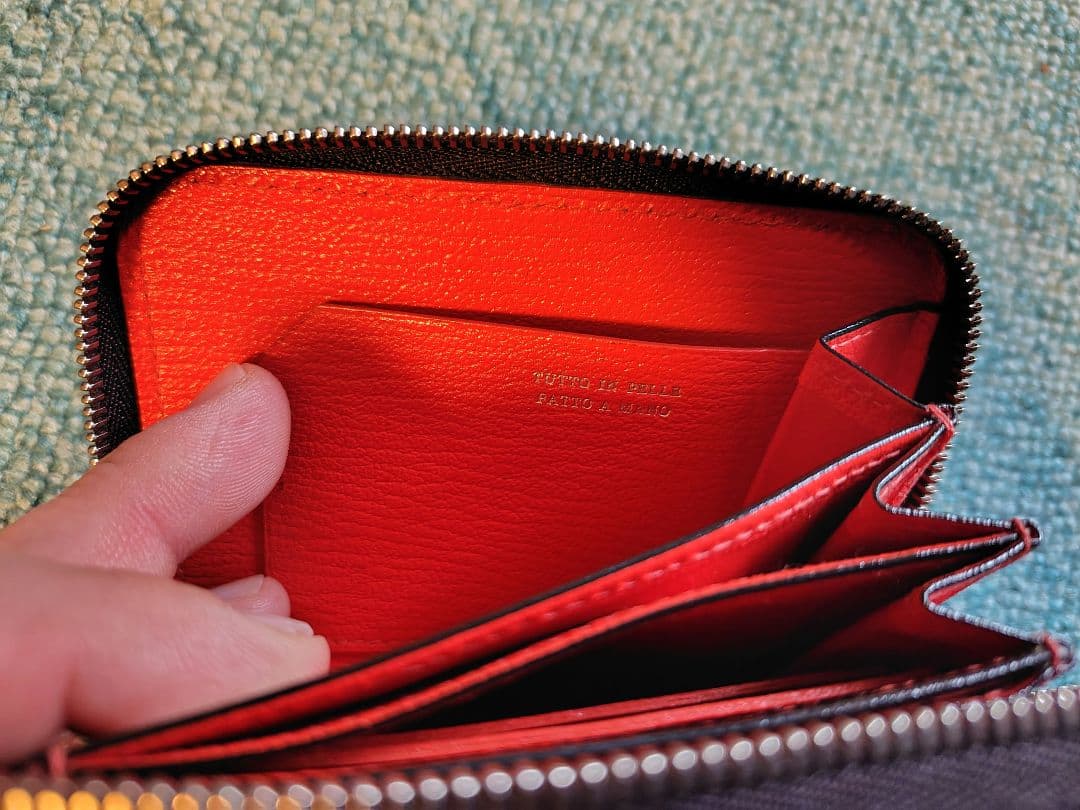 L'arcobalenoラルコバレーノラウンドジップミニウォレット茶✕赤