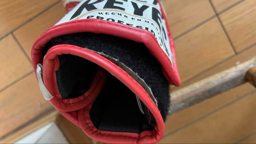 ボクシング元世界チャンピオン比嘉大吾　直筆サイン入り❣️8オンスグローブ