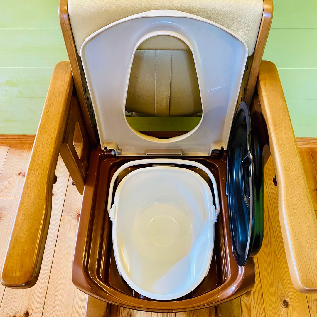 【未使用】家具調ポータブルトイレ セレクトRはねあげ 安寿 介護用