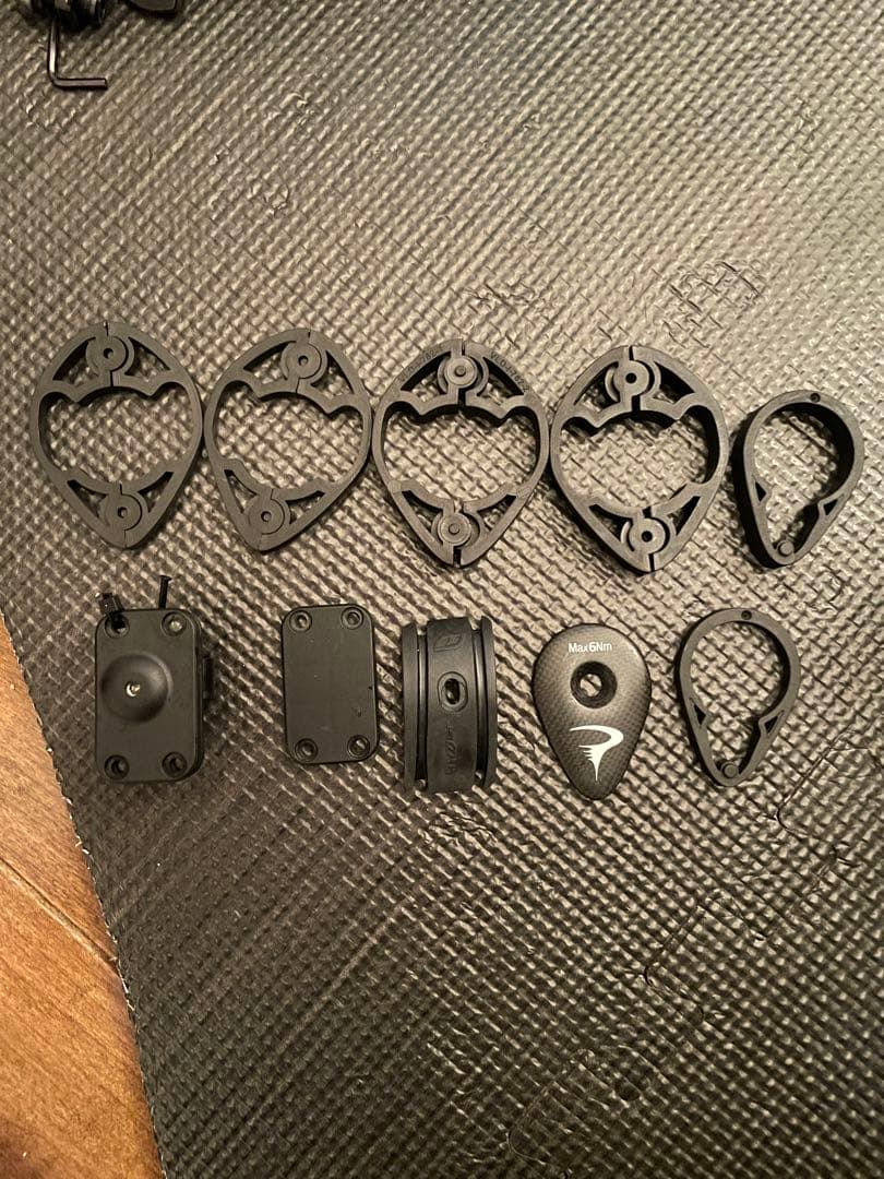 【値下げ可】2022 ピナレロ　ドグマ　F12 フレームセット+BB【美品】