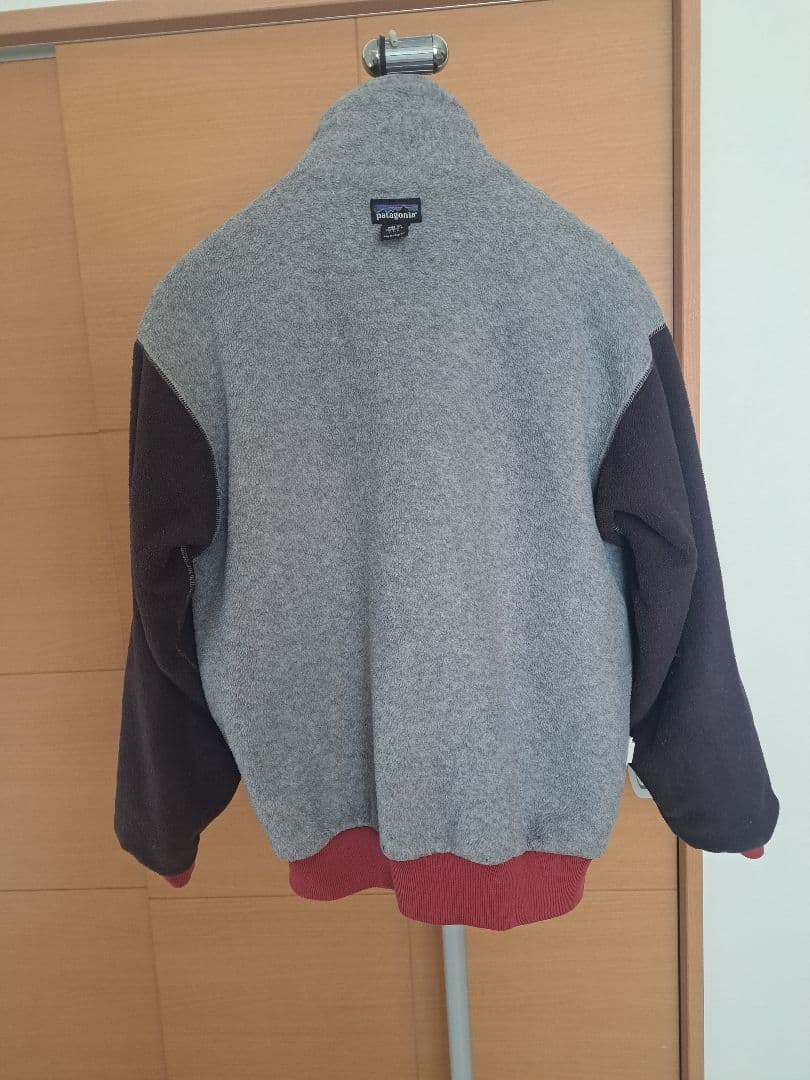 Patagonia 赤 シェルドシンチラsizeM