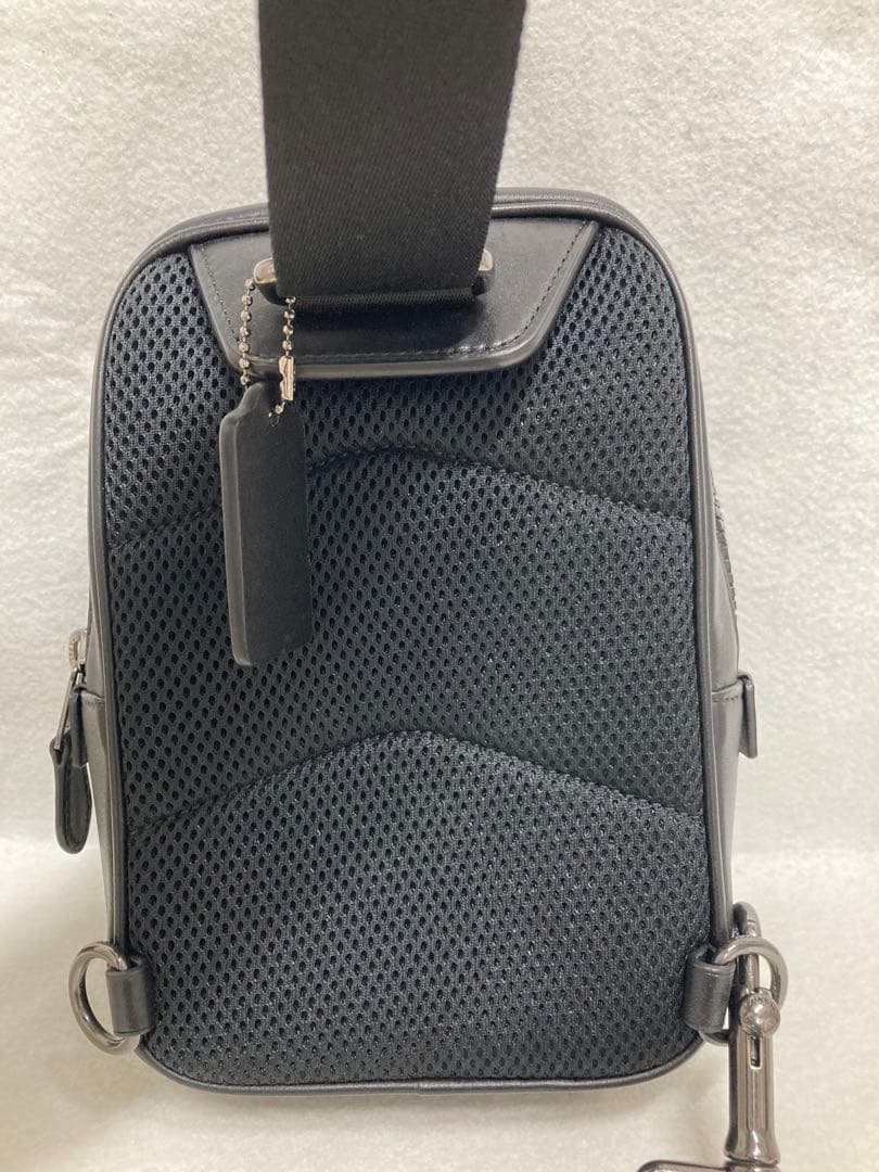 ✨良品✨COACH モノグラム ブラック ボディバッグ※訳あり★