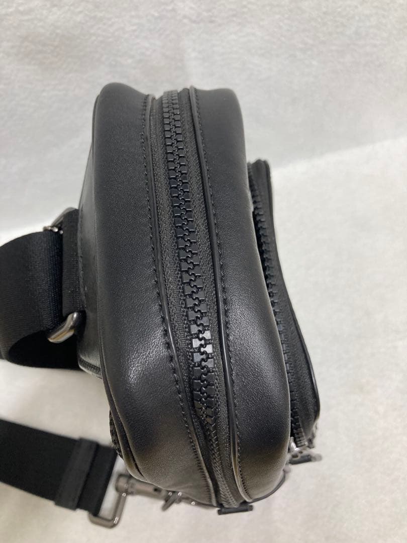 ✨良品✨COACH モノグラム ブラック ボディバッグ※訳あり★