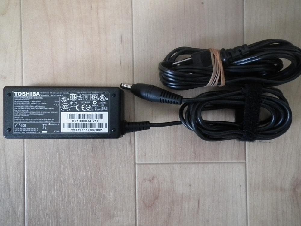 東芝 ノートパソコン dynabook T642/T8HWD/中古特価良品