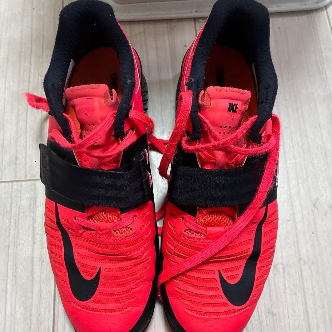 Nikeロマレオス3