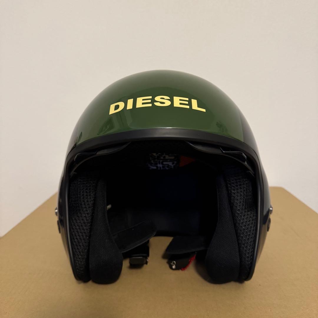 DIESEL オリーブグリーン ヘルメットと収納袋付き