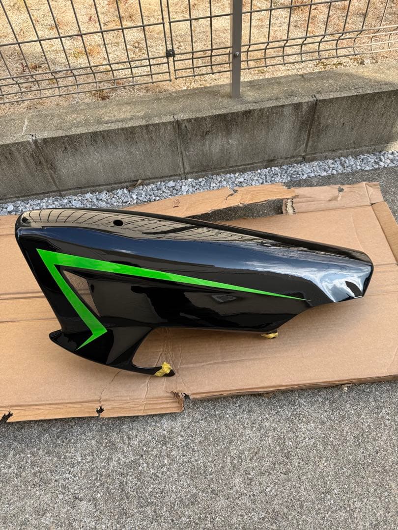 カワサキ　ZH2 / ZH2SE 全年式　アンダーカウル　レオパルド製