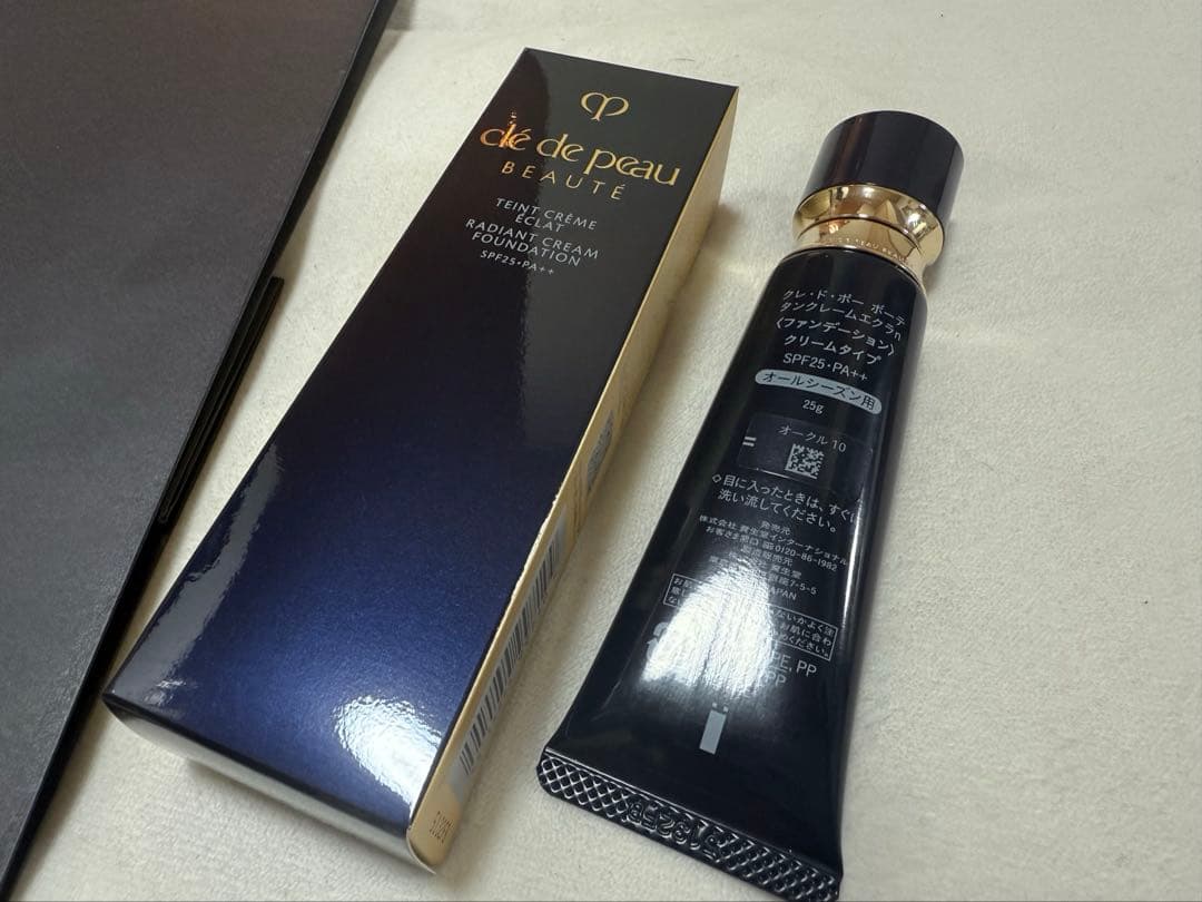 クレ・ド・ポー ボーテ タンクレームエクラn オークル10 ほぼ新品