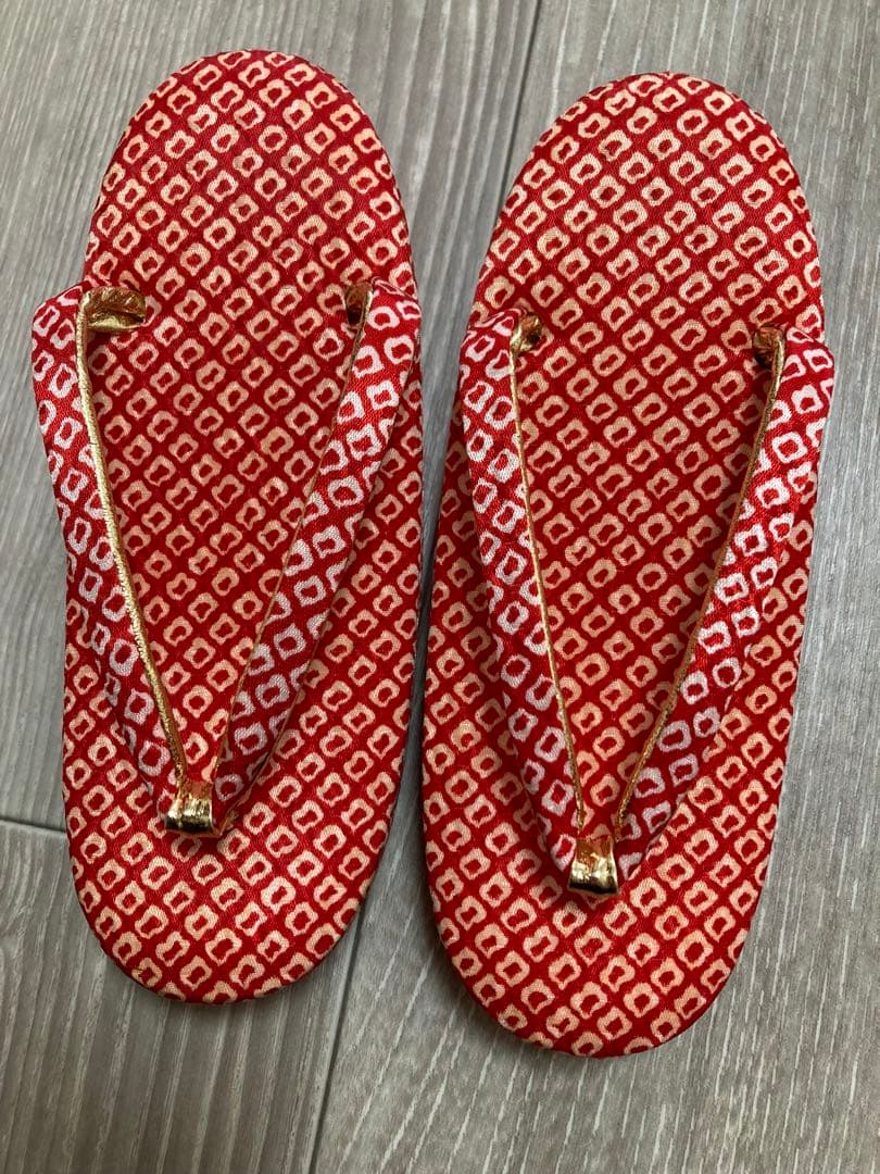 ハロー キティ 七五三　着物　3歳　女の子　絞り柄　被布　小物　セット　レトロ