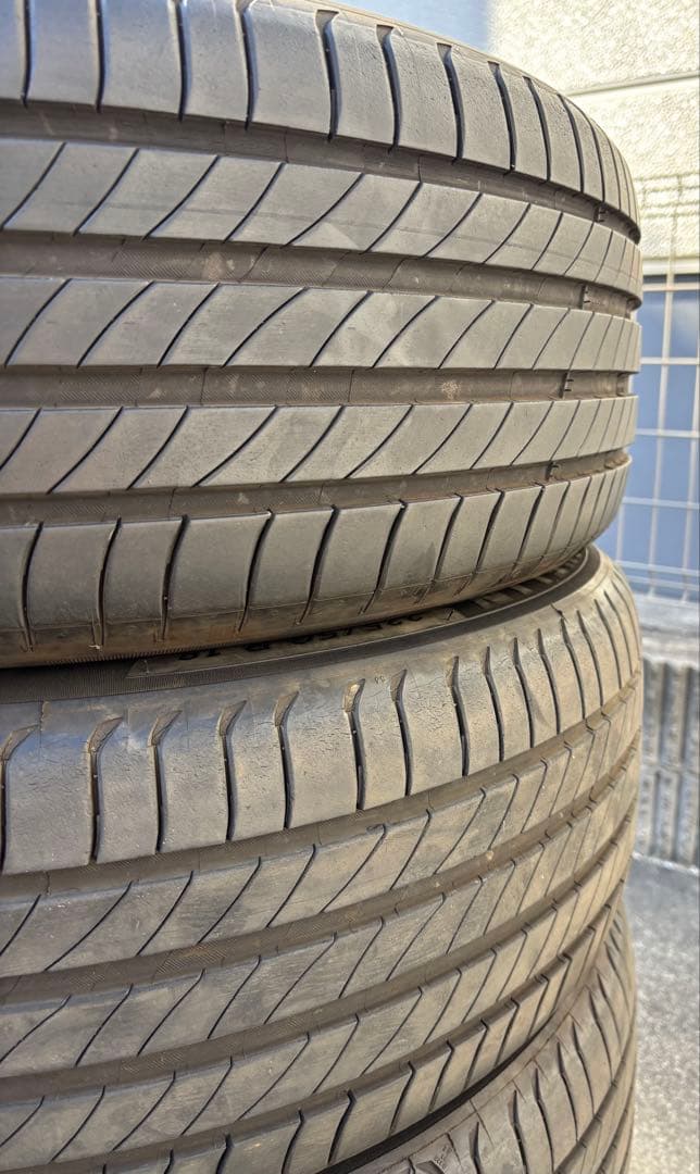 ②225/50R18 ミシュラン　プライマシー4 4本のうち２本