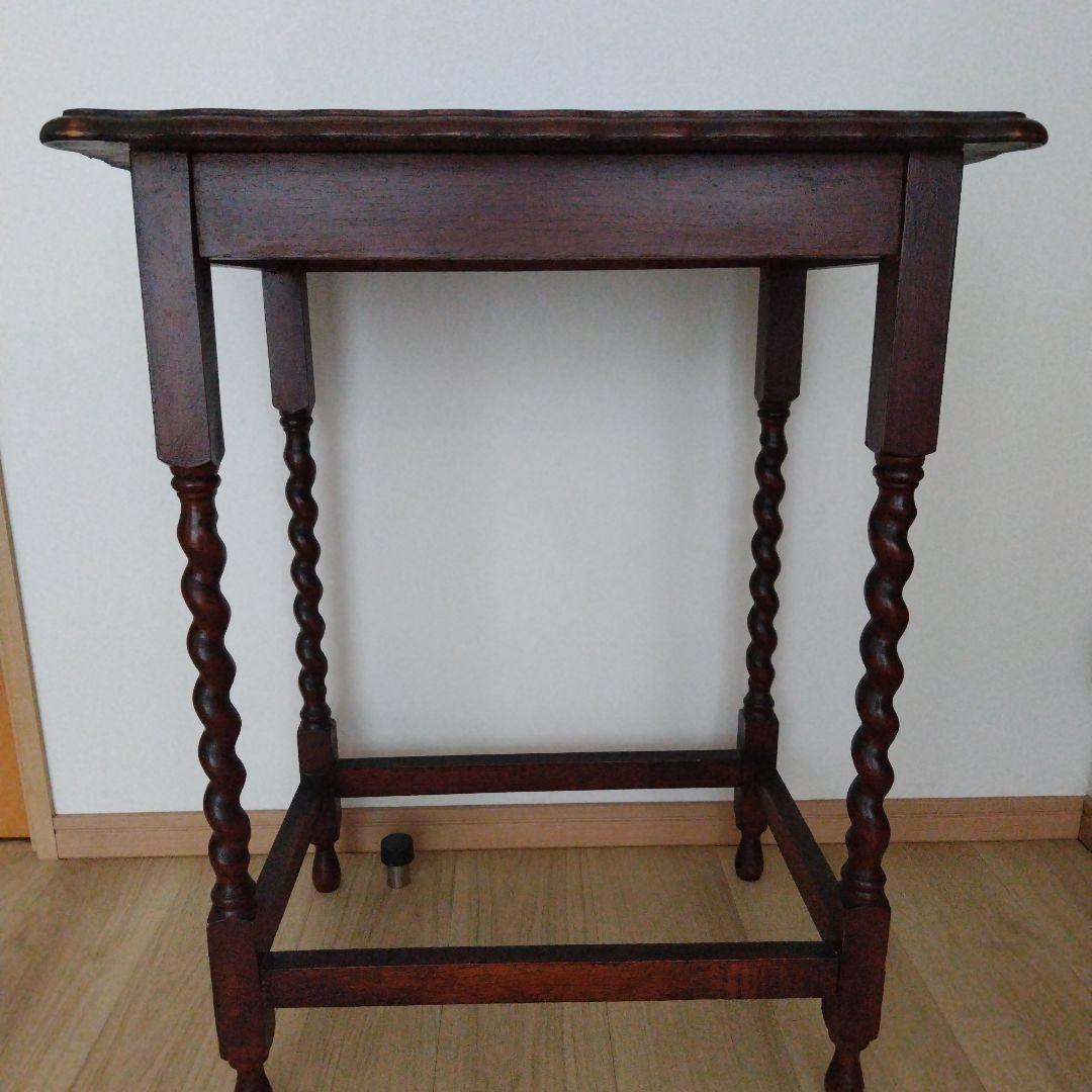 イギリス　アンティーク　ツイストレッグ　サイドテーブル　店舗什器