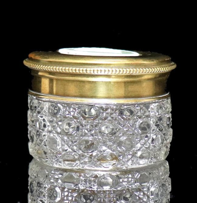 オールド・バカラ カメオ装飾 蓋物 アンティーク小物入れ ディアマン・ピエーリー