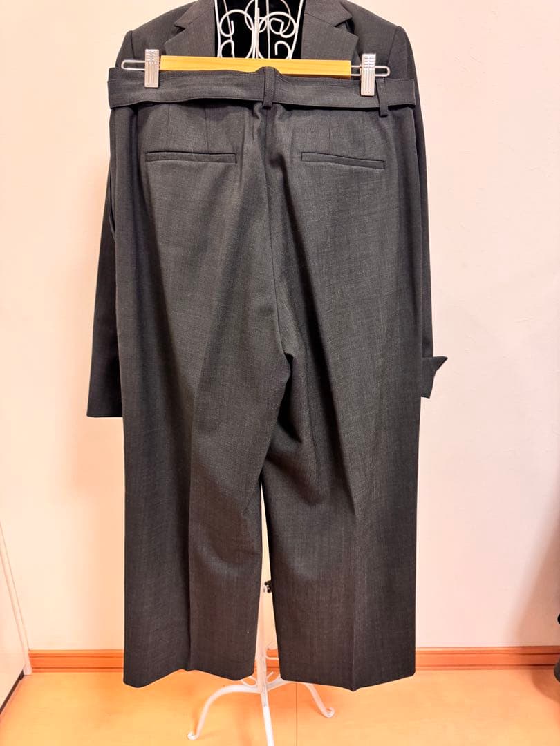 レディース パンツスーツ