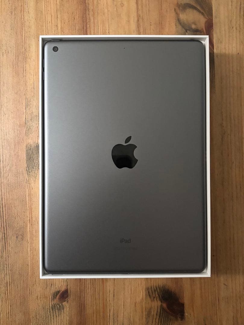 iPad 第8世代　箱あり