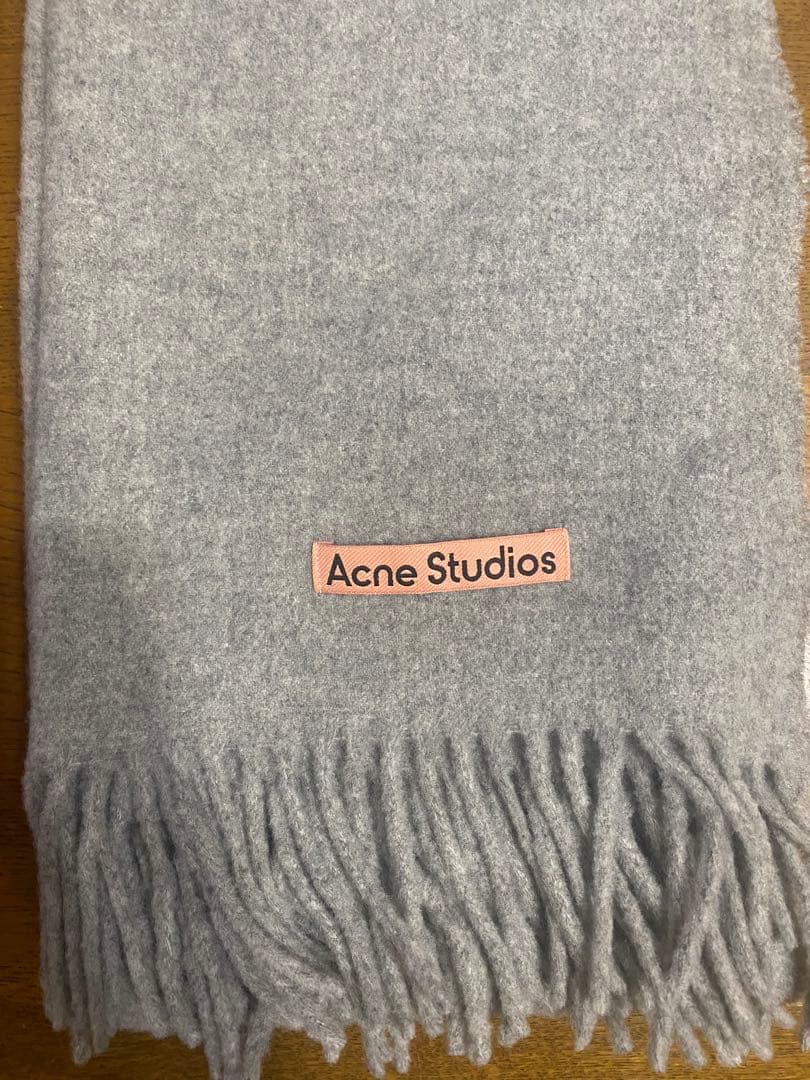 Acne Studios ウールマフラー グレー　200 x 45 cm