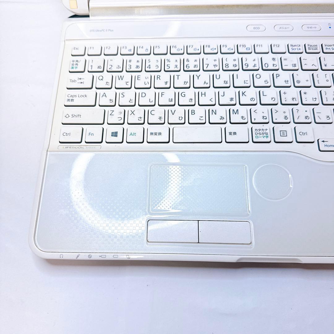 ホワイト可愛い❤️富士通ノートパソコン❤️ネットや事務に❤️動画編集や鑑賞にも❤️