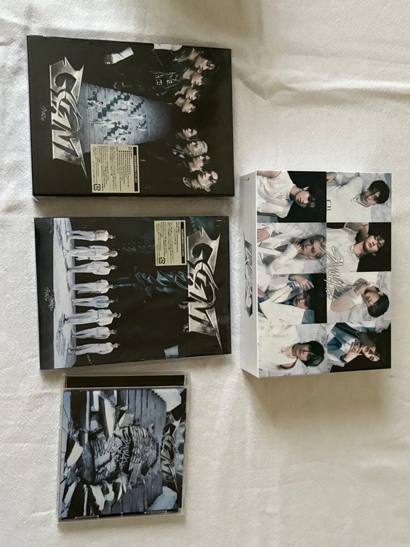 Stray Kids CD アルバム　DVD ジソン　リノ　うちわ　ハン　ペンラ