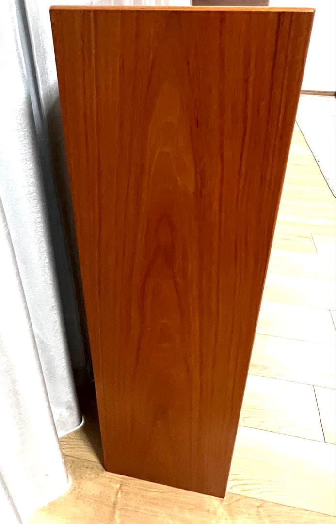 再出品　木目が綺麗な本棚　飾り棚にも使えます　即購入OK