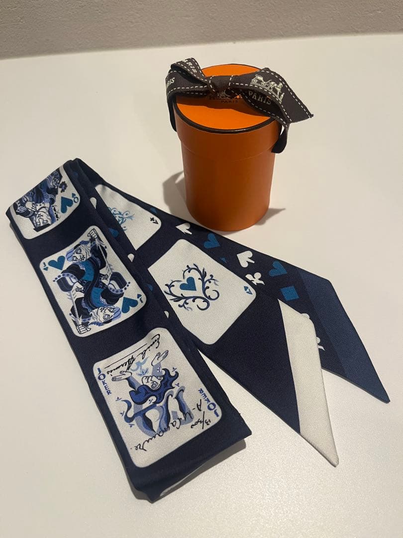 【中古品】エルメス　ツイリー　トランプ　ネイビー