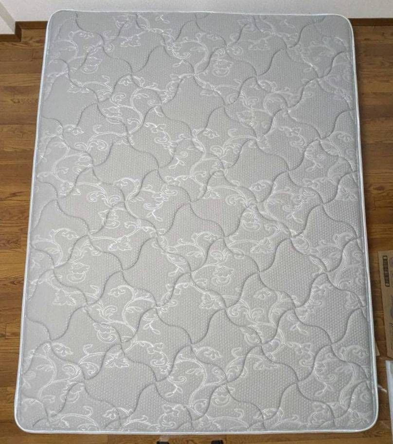 シモンズ ビューティレスト♡クイーンサイズ コイルマットレス グレー