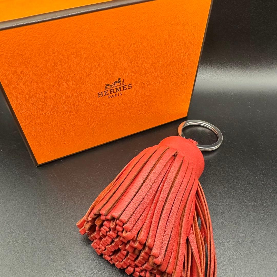 美品✨　エルメス　HERMES キーホルダー　チャーム　カルメン　1423