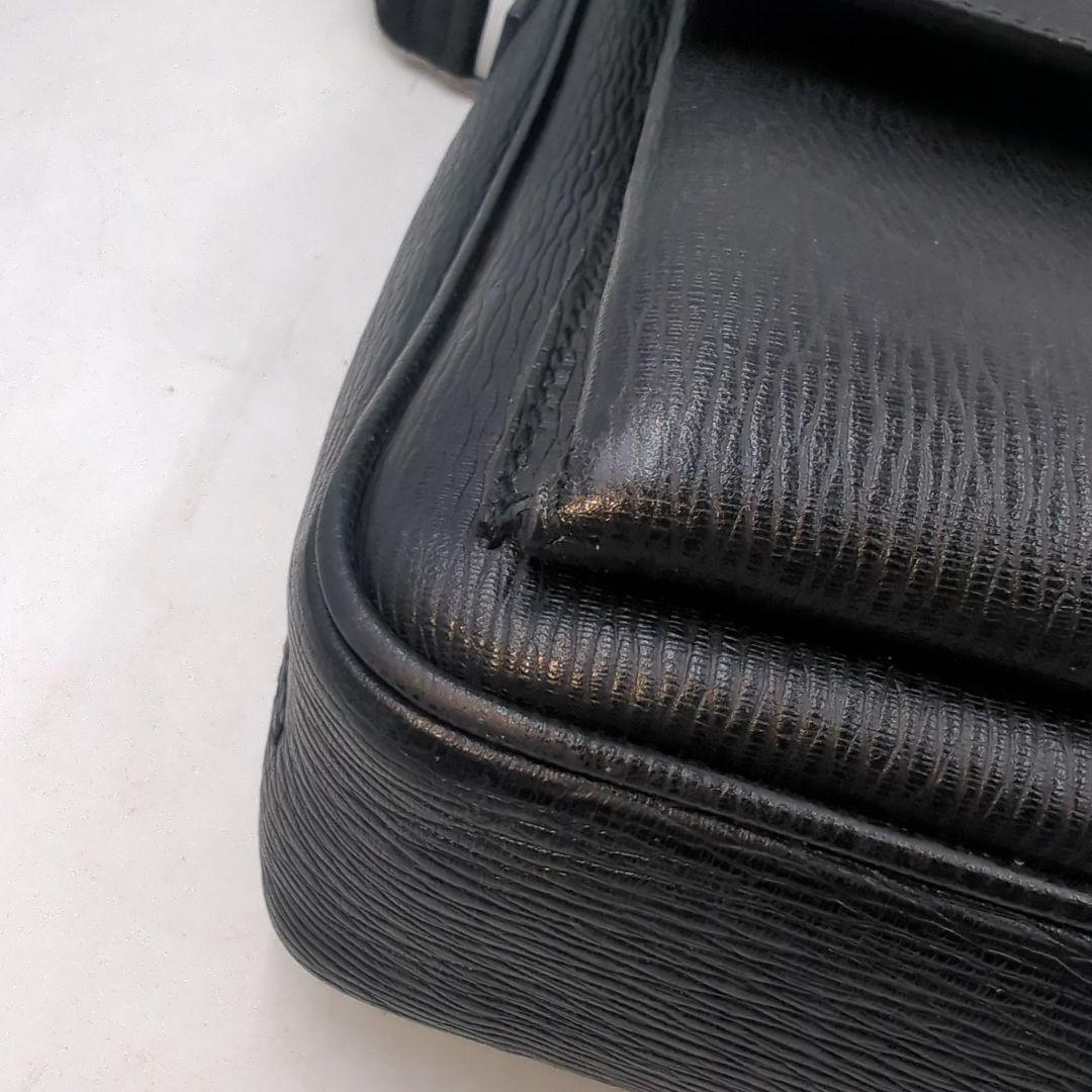 極美品 フェラガモ Ferragamo ショルダーバッグ レザー 黒