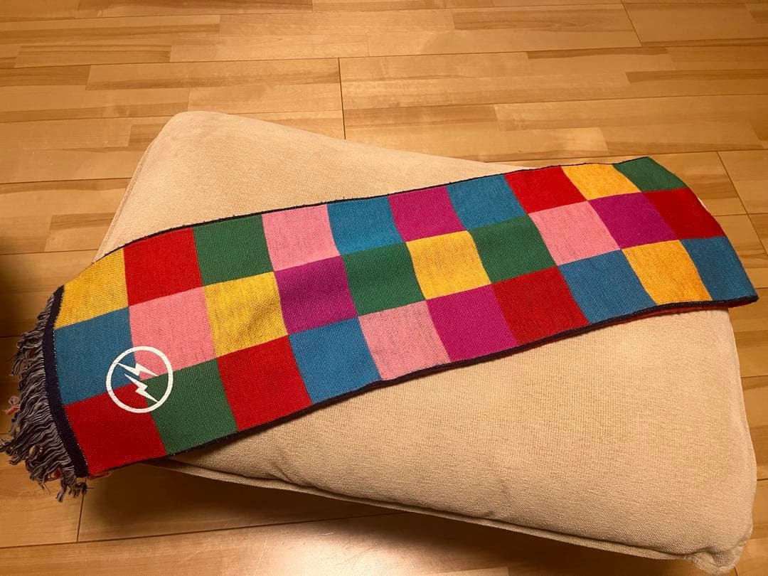 Supreme×uniform experiment ×fragmentマフラー