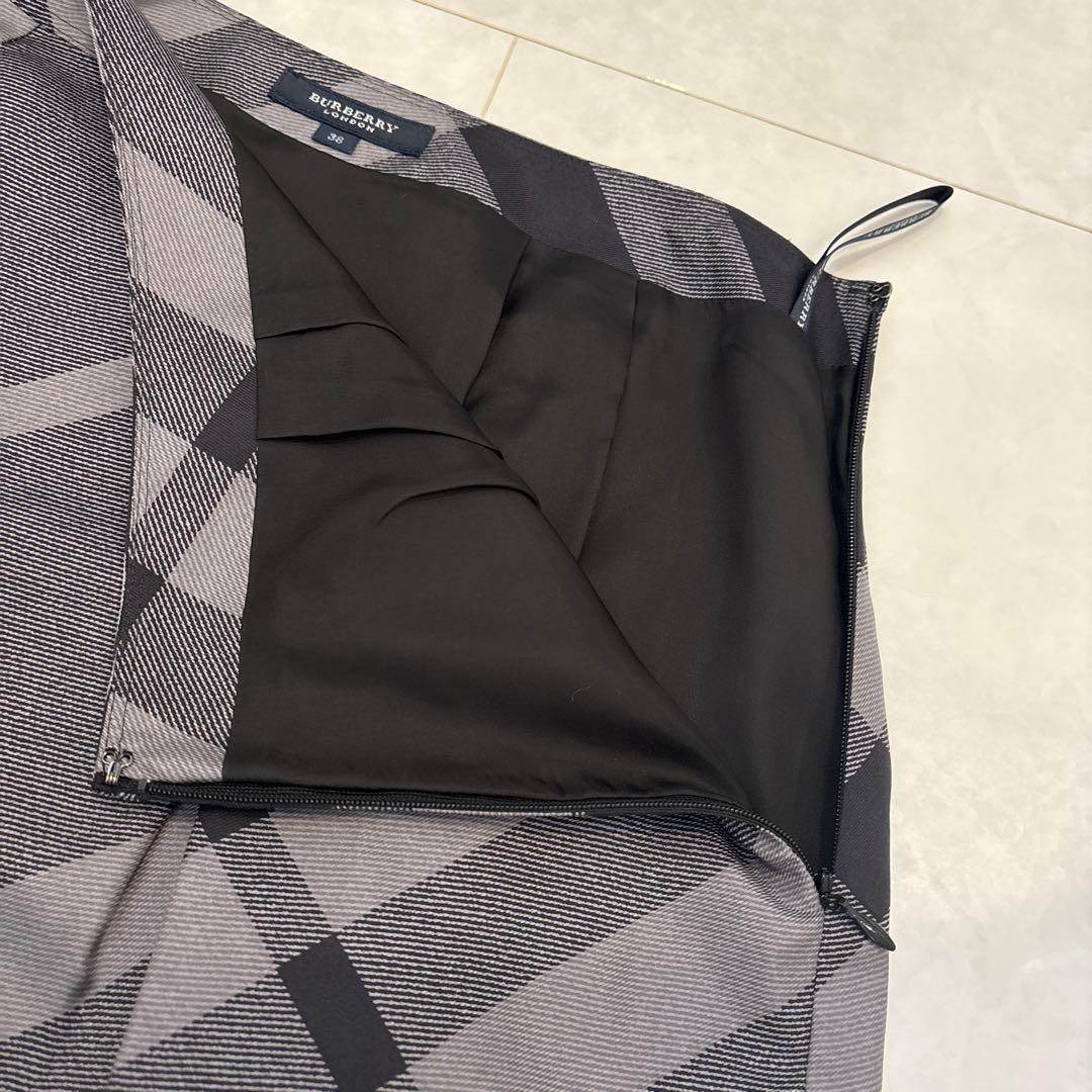 [美品]バーバリーロンドン　フレアスカート　　シルク　38 M