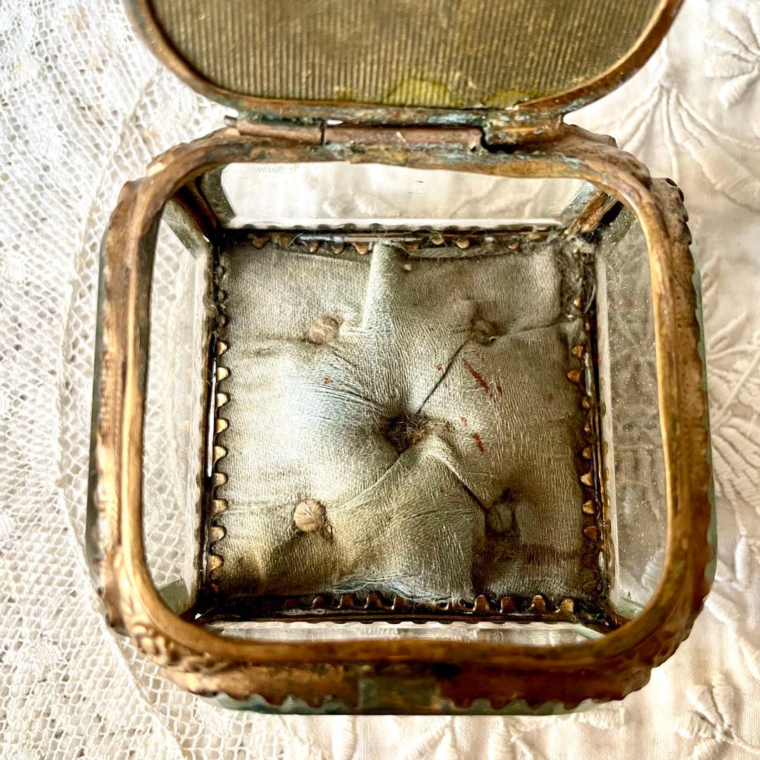 ノートルダム大聖堂ベベルガラスジュエリーボックス　ケース　フランスアンティーク