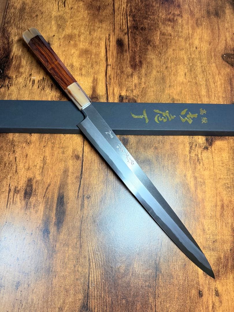 森本光一作　刺身 柳刃　青一鋼 紋鍛錬 尺　紫檀白水牛八角柄