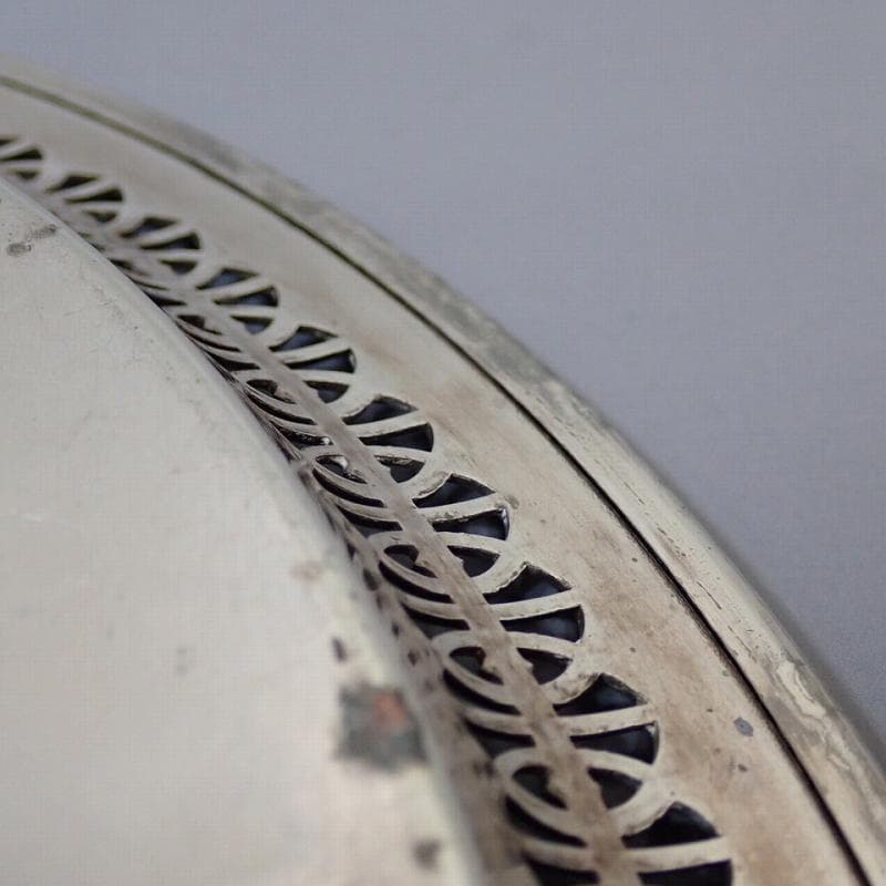 RU-5081　マッピン&ウェッブ　シルバートレイ　彫刻&透かし　Φ27㎝ 。