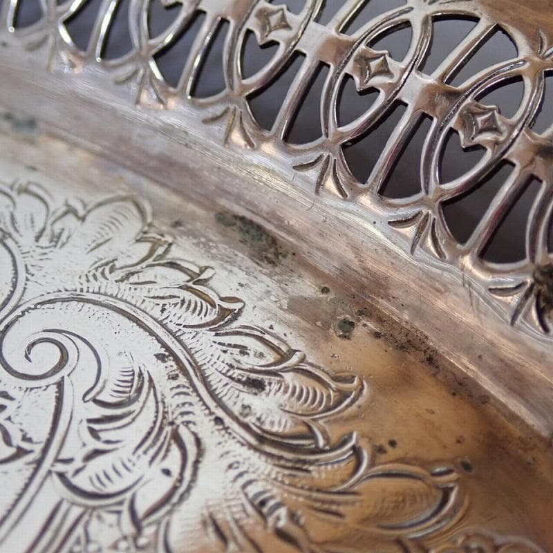 RU-5081　マッピン&ウェッブ　シルバートレイ　彫刻&透かし　Φ27㎝ 。
