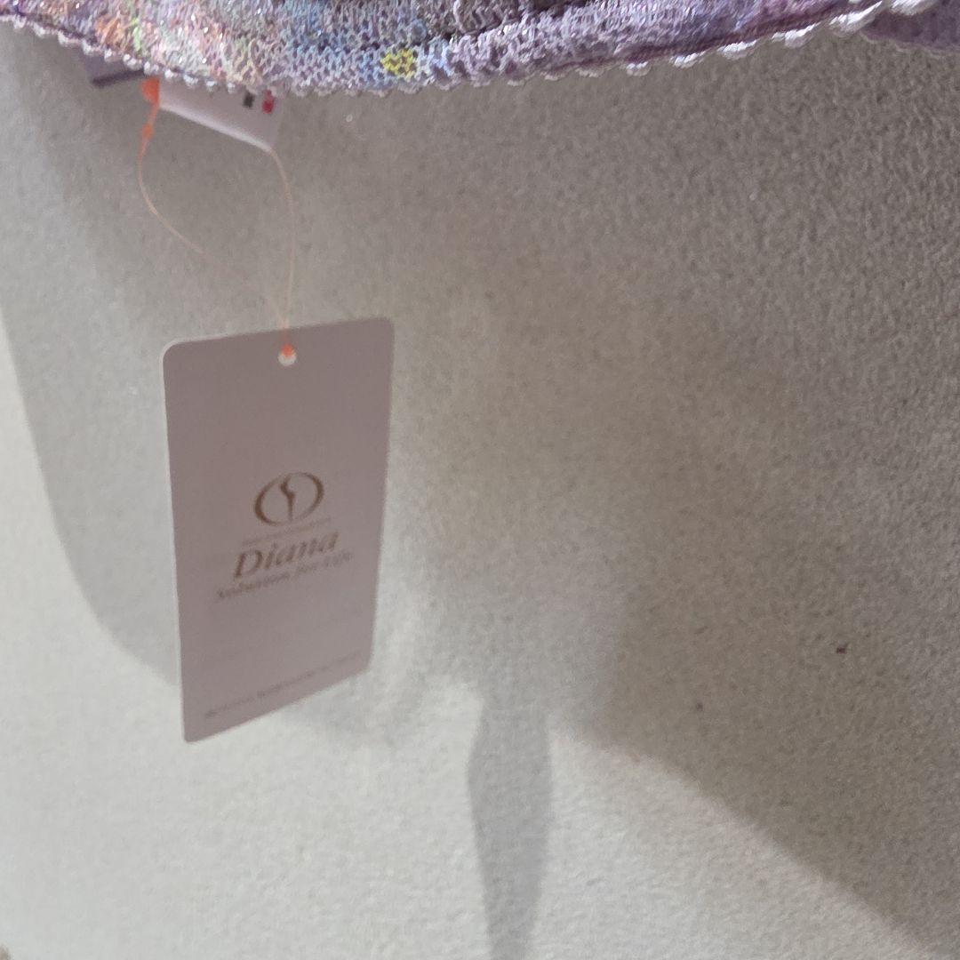 ダイアナライトジェンヌクール　パープル 3/４カップブラ　E1００タグ付き新品