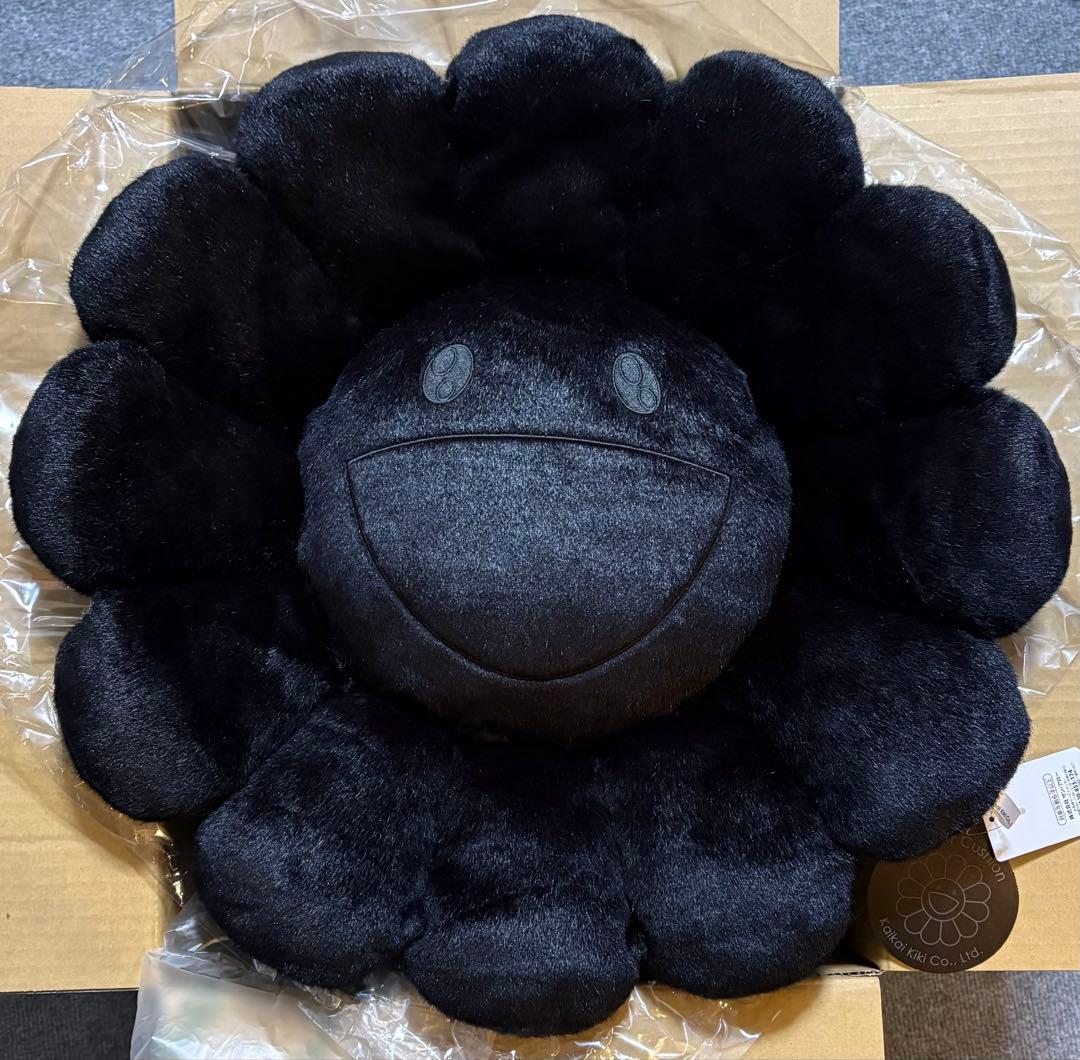 フラワークッション ブラック 60cm Kaikaikiki 村上隆 黒