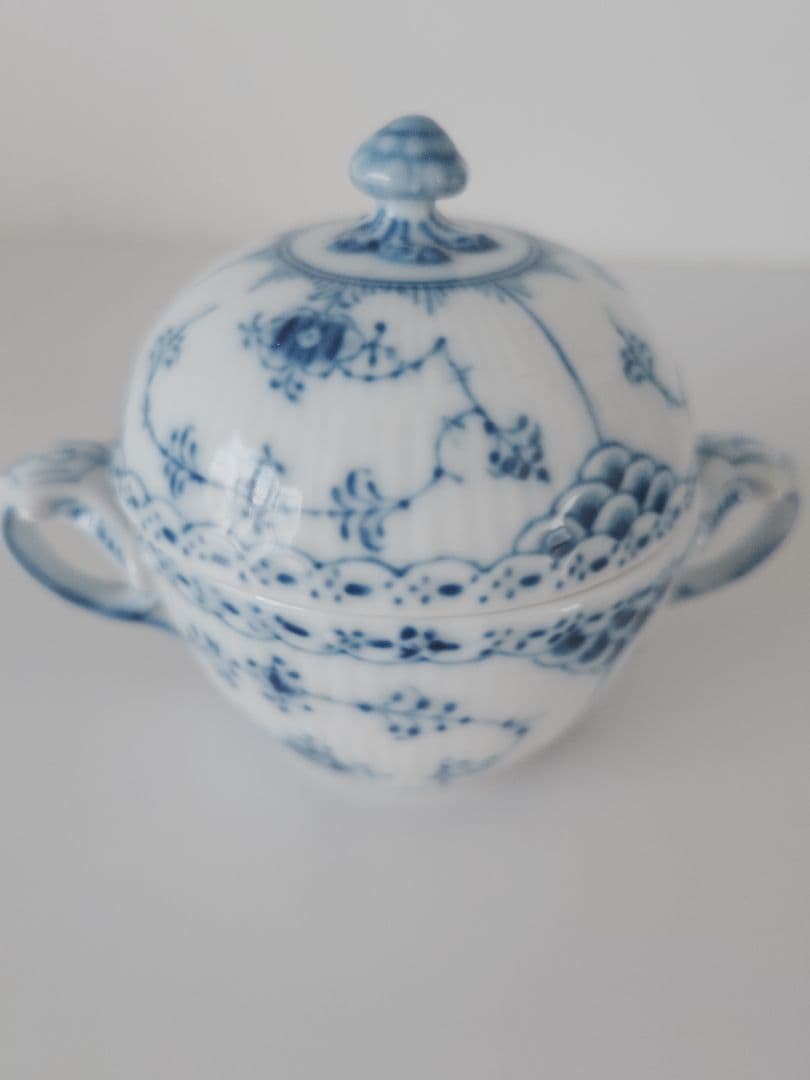 ロイヤルコペンハーゲン ブルーフルーテッドシュガーボウル