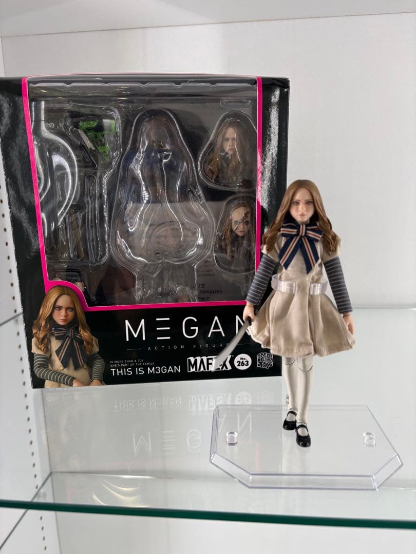 MEDICOM TOY MAFEX M3GAN ミーガン　フィギュア